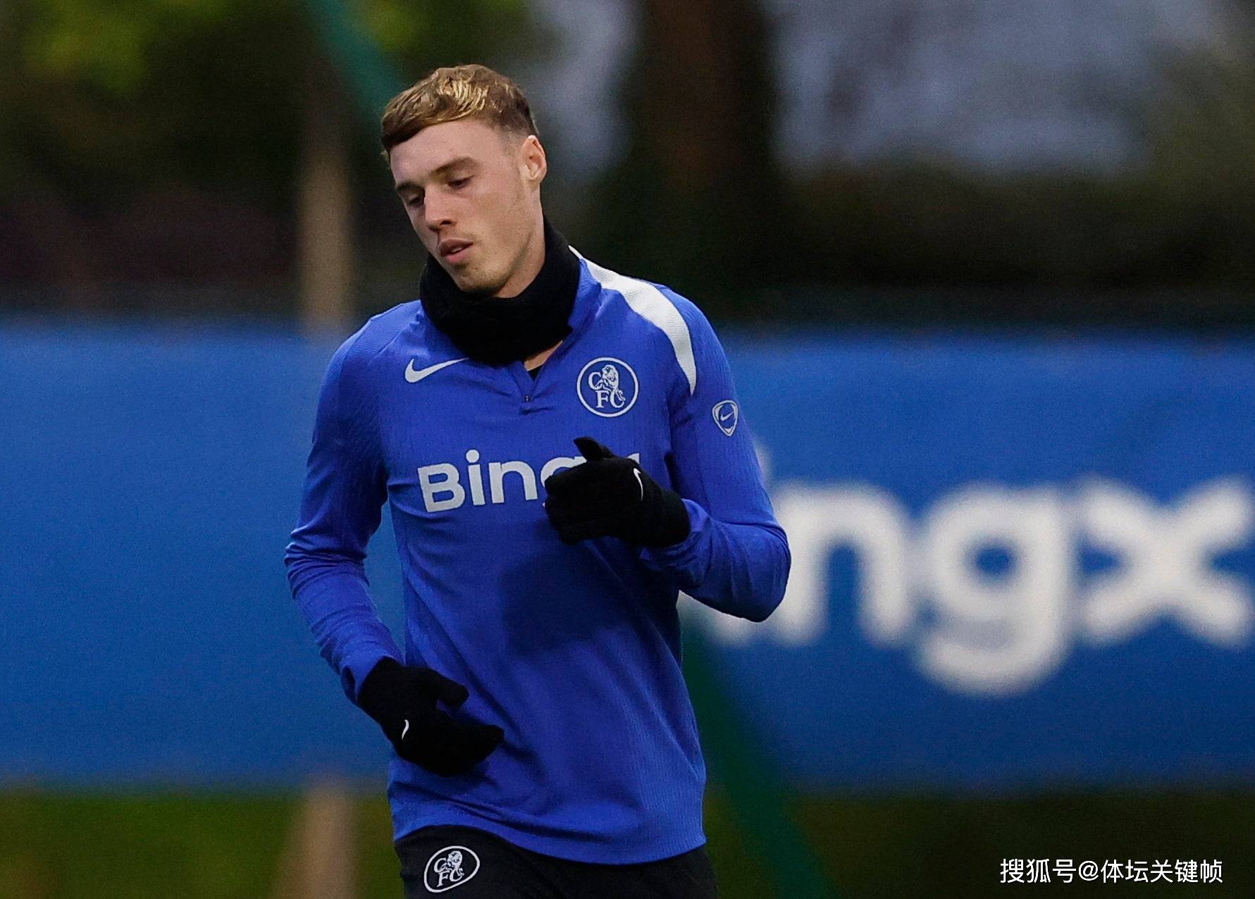 开云-风云突变多伦多猛龙关键时刻更衣室发声阿扎伦卡在阿森纳比赛中失利，东契奇在老鹰比赛中大比分领先看傻球迷的简单介绍